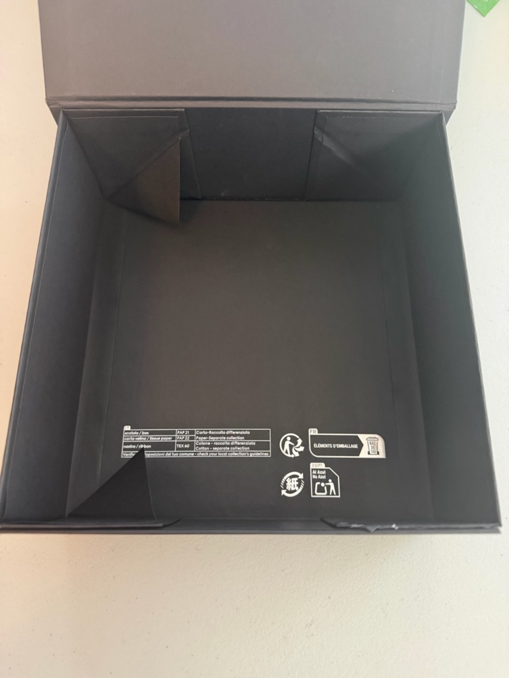 Authentic Gucci Belt Box 
7 5/8” x 7 3/8” x 3” - Picture 6 of 11